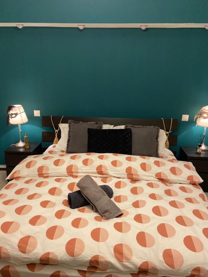 Comfy Apartment With Private Parking And Netflix 布加勒斯特 外观 照片