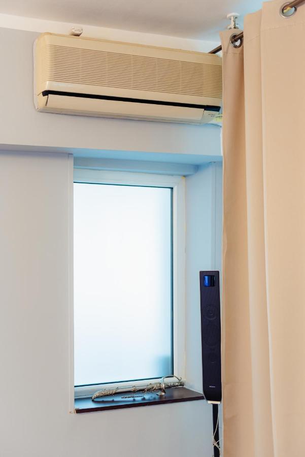 Comfy Apartment With Private Parking And Netflix 布加勒斯特 外观 照片