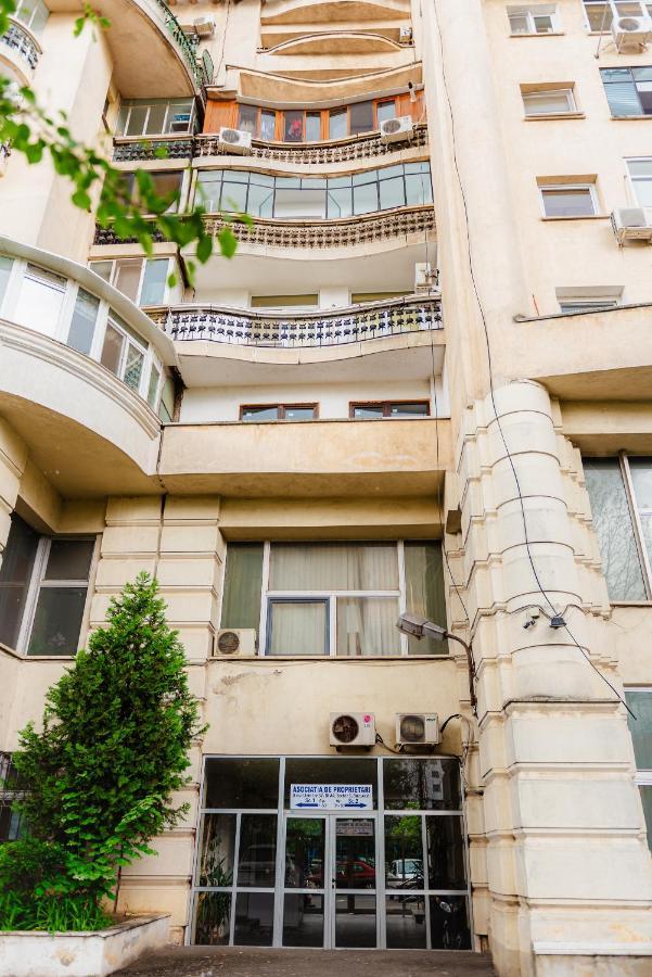 Comfy Apartment With Private Parking And Netflix 布加勒斯特 外观 照片