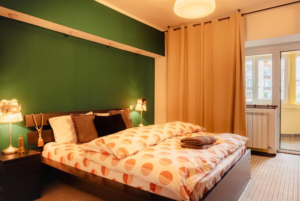 Comfy Apartment With Private Parking And Netflix 布加勒斯特 外观 照片