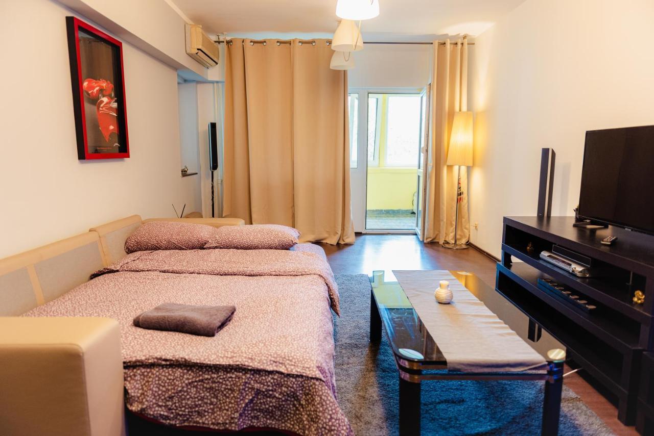 Comfy Apartment With Private Parking And Netflix 布加勒斯特 外观 照片